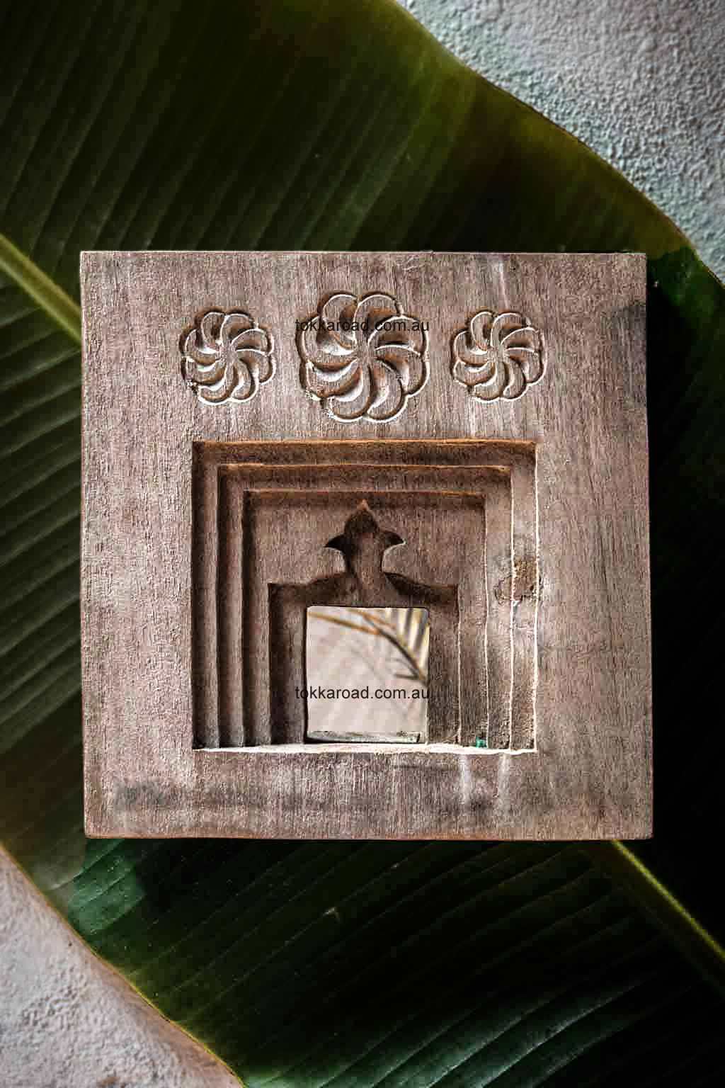 Vintage Temple Mirrors Square 3-0019