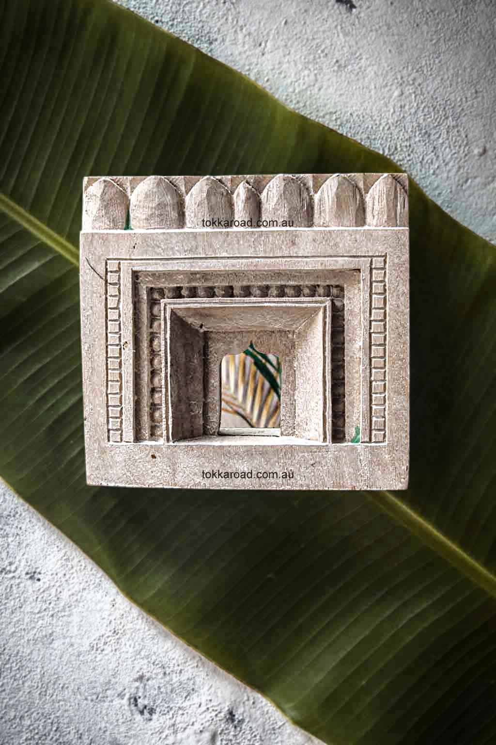 Vintage Temple Mirrors Square 3-0091