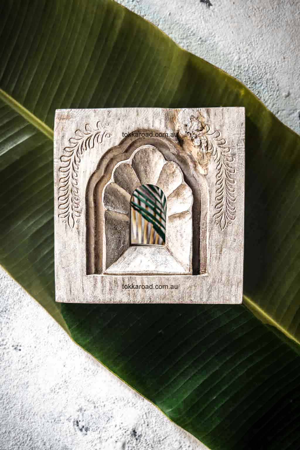 Temple Mirrors Square 3-0107