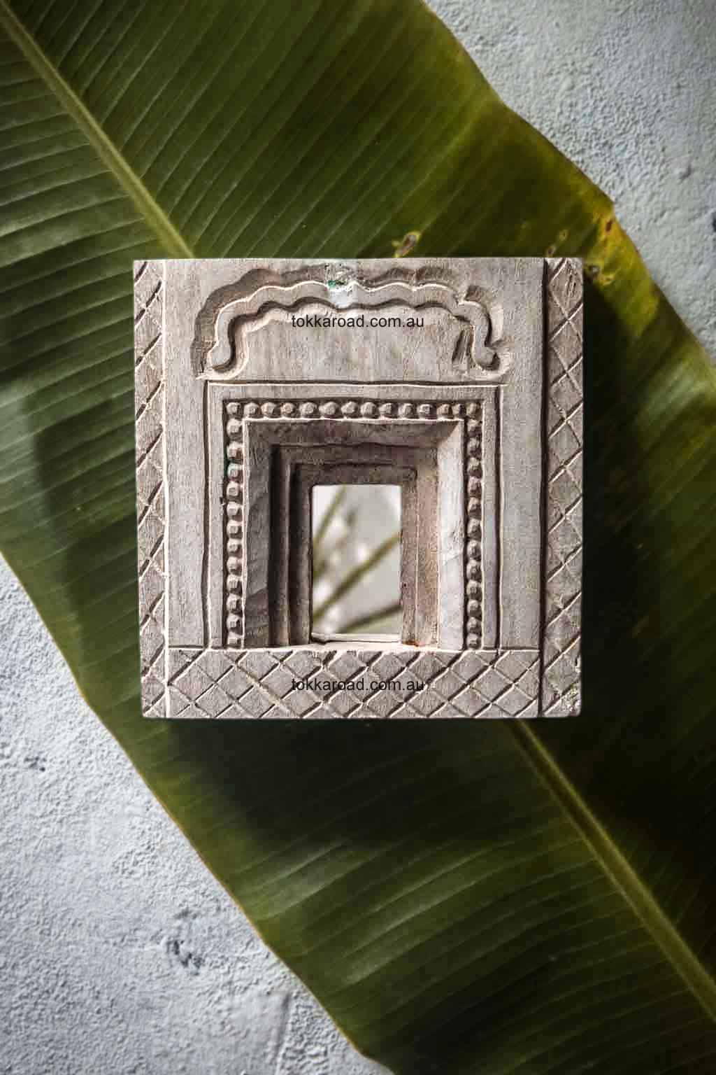 Temple Mirrors Square 3-0147