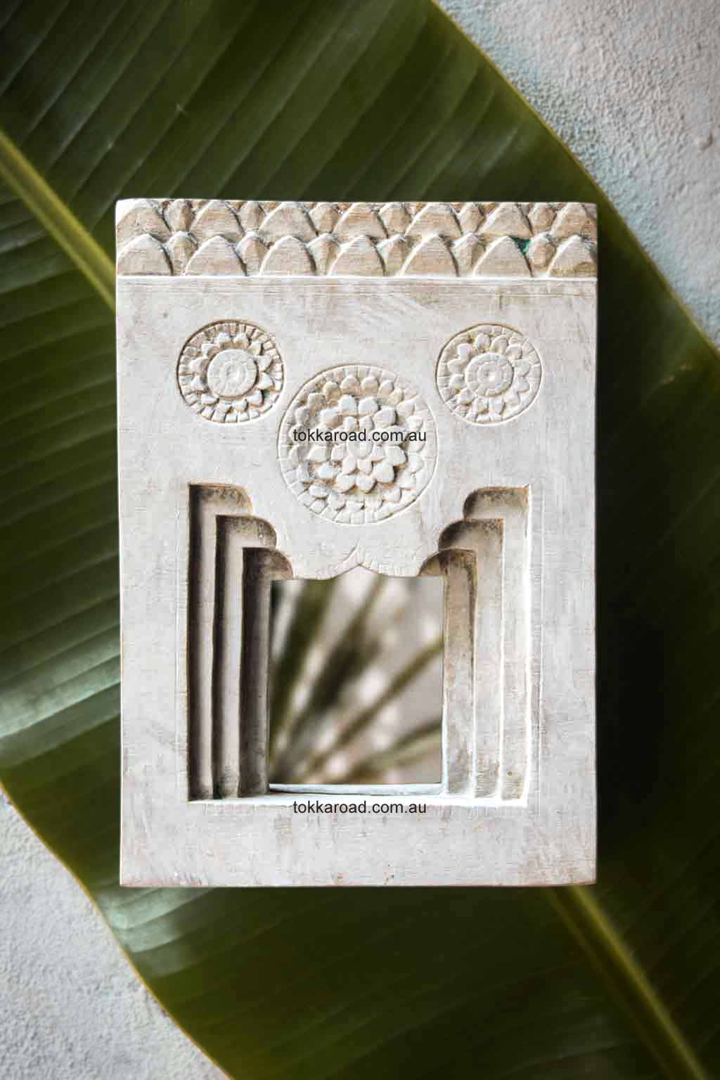 Indian Mirrors Large 4-0129