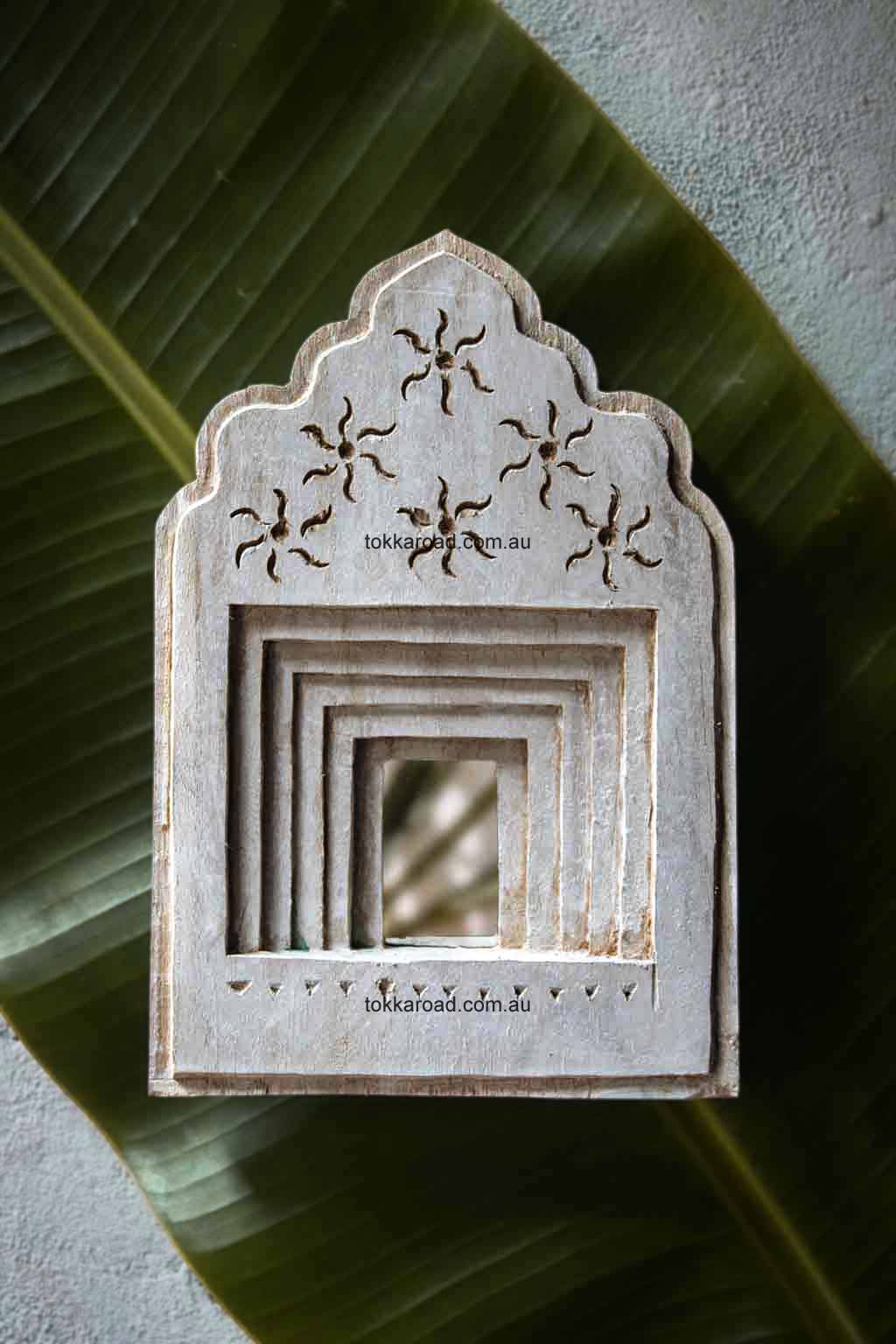 Indian Mirrors Large 4-0149